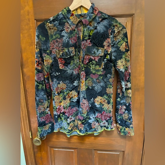 Georg Roth Tops - Georg Roth Pretty Jacquard Floral Print Shirt. Size XS